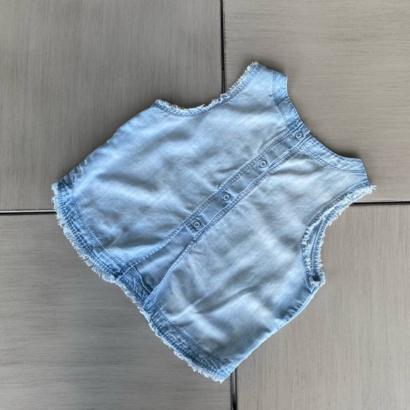 Top - Picture 2 of 7